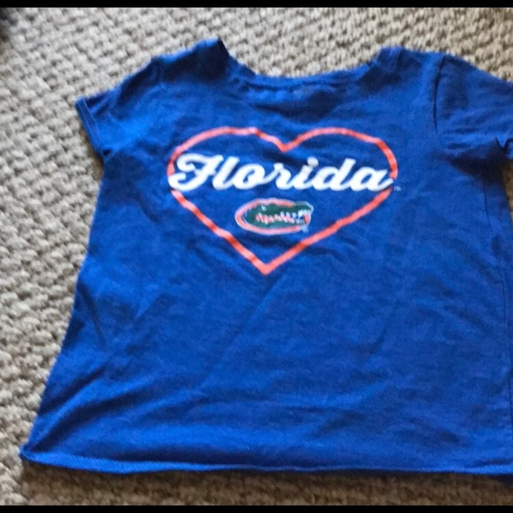 🔥5/$20🔥Girl’s College T-shirt